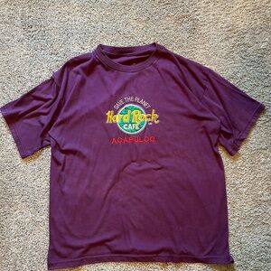 vintage Hard Rock Cafe Maroon Tee with Logo
